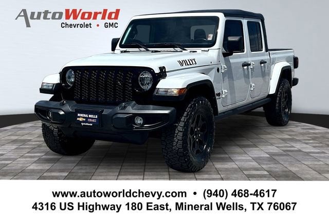 2022 Jeep Gladiator Willys in Other — front three-quarter view