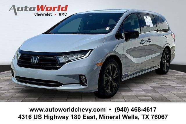 2024 Honda Odyssey Sport in Grey — front three-quarter view